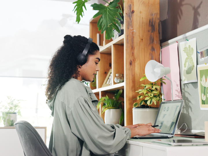 How I Built a Workflow That Turns Slack Questions Into Social Posts